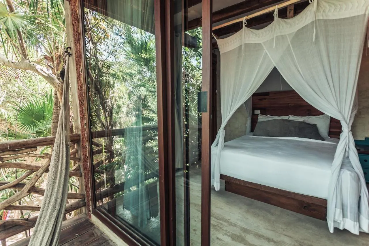 Hidden Treehouse Tulum Eco-Hotel 4*,  Meksika
