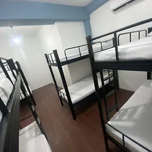Lime Lite Manila Hostel Makati City